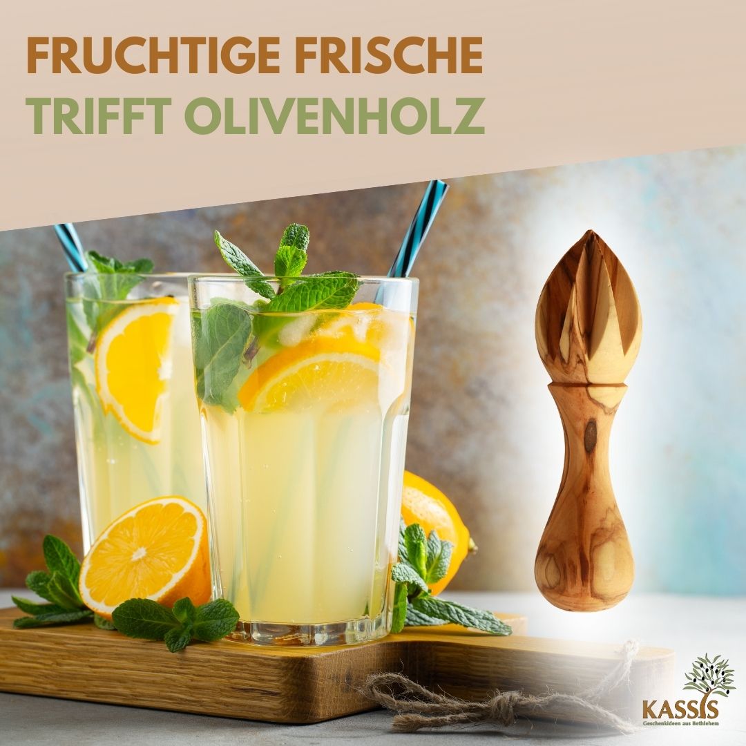Olive Wood Lemon Squeezer (14 cm) | Handy citrus press for the kitchen & fresh juice