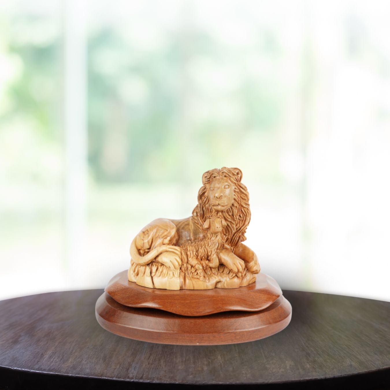 Lion and Lamb – Symbol of Peace Made of Olive Wood (20 cm)