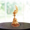 Zwei Delfine aus Olivenholz – Handgeschnitzte Skulptur aus Bethlehem (32 cm)