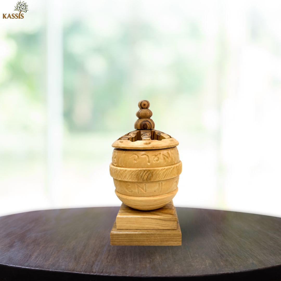 Liahona – Handcrafted Olive Wood Sculpture from Bethlehem