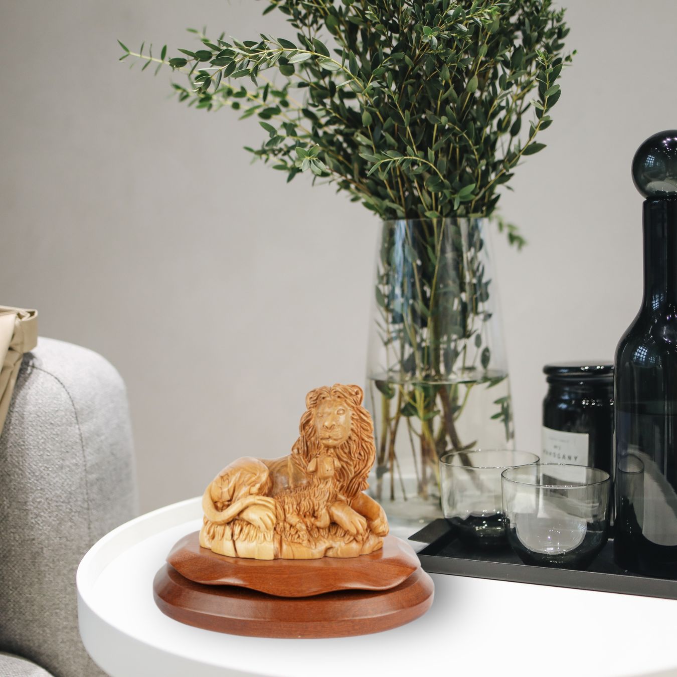 Lion and Lamb – Symbol of Peace Made of Olive Wood (20 cm)