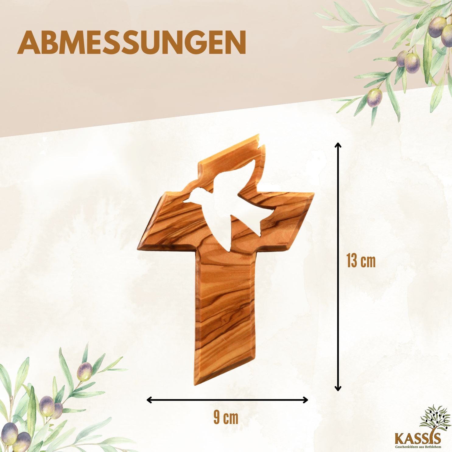 Personalisiertes Kreuz mit Friedenstaube – handgefertigt aus Bethlehem-Olivenholz, 13 x 9 cm, mit Olivenzweigen und „ABMESSUNGEN“ am oberen Rand. Perfekt als Taufgeschenk, Kassis-Logo unten rechts.